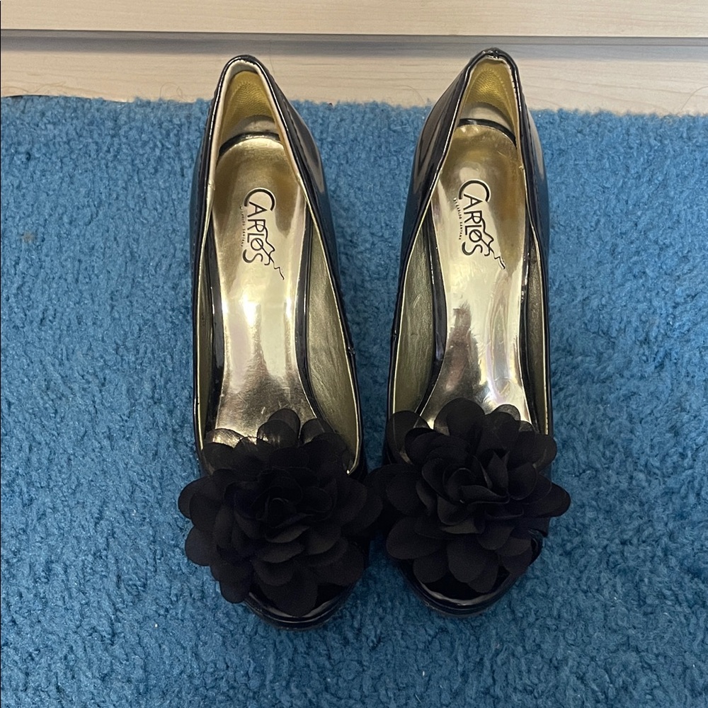 Black heels with flower accent